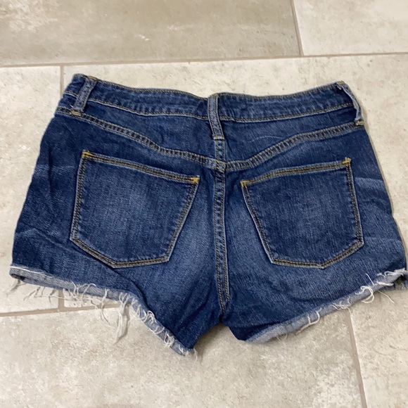 Universal thread Target‎ denim jean shorts size 2 26 GUC denim jeans distressed - Picture 5 of 7